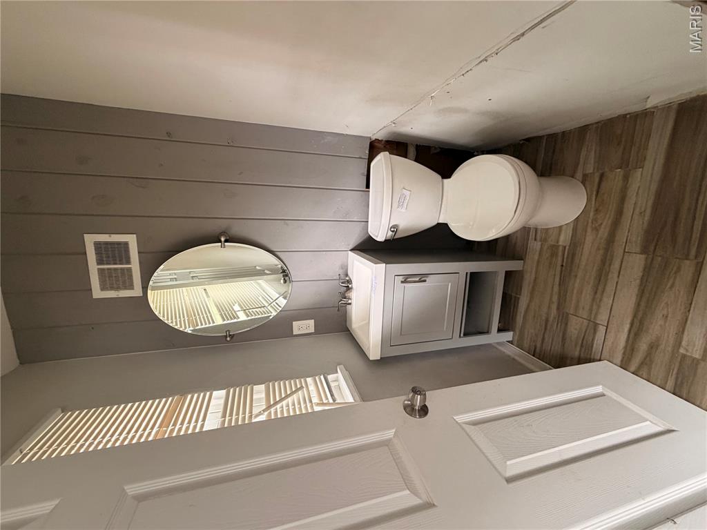 Hathaway Manor 13 - Residential