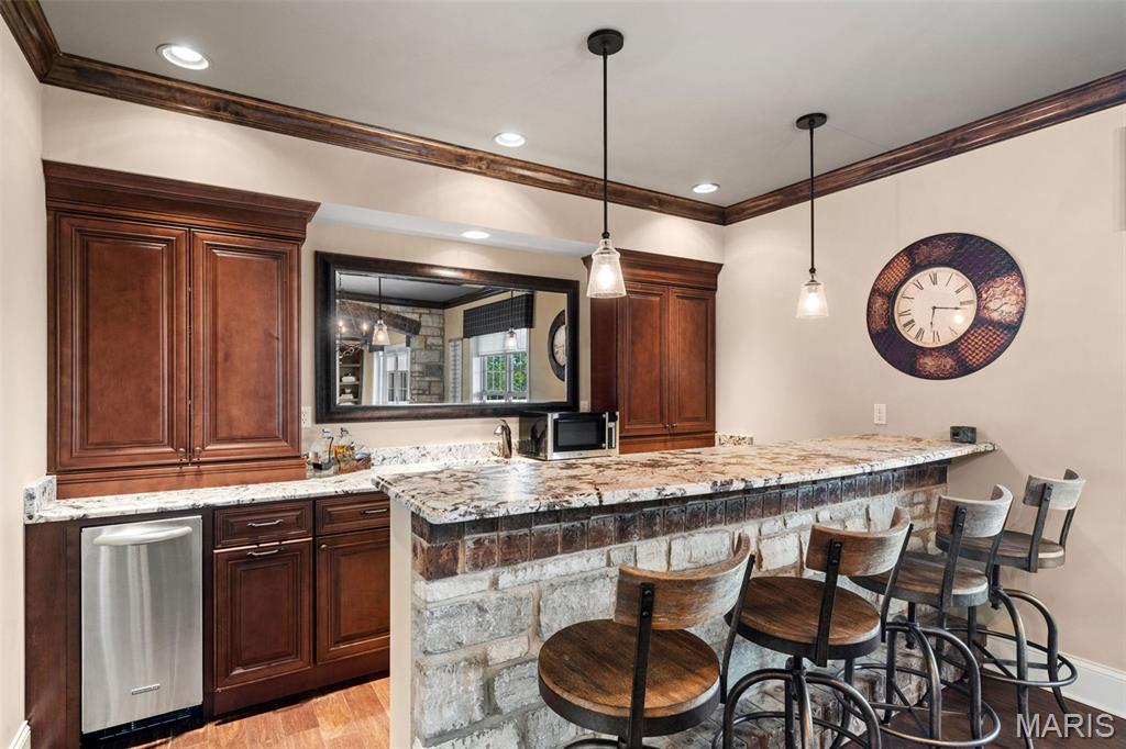 Crest Over Katy Trail - Residential