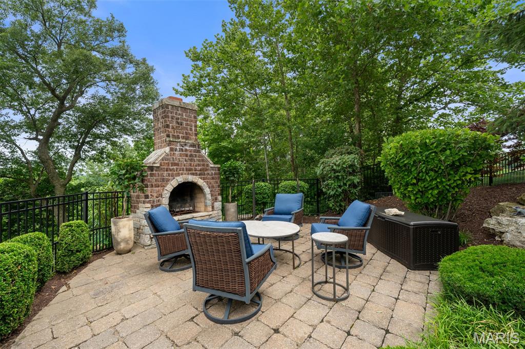 Crest Over Katy Trail - Residential