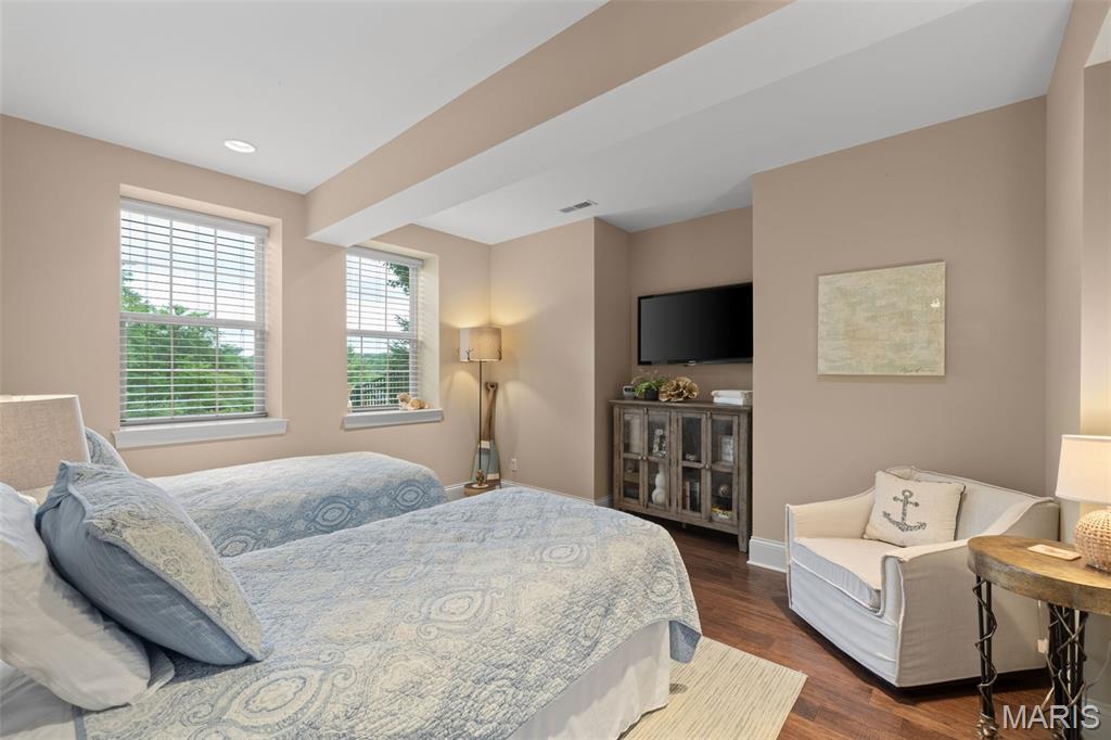 Crest Over Katy Trail - Residential