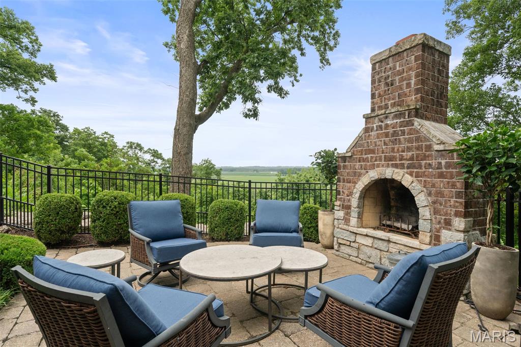 Crest Over Katy Trail - Residential