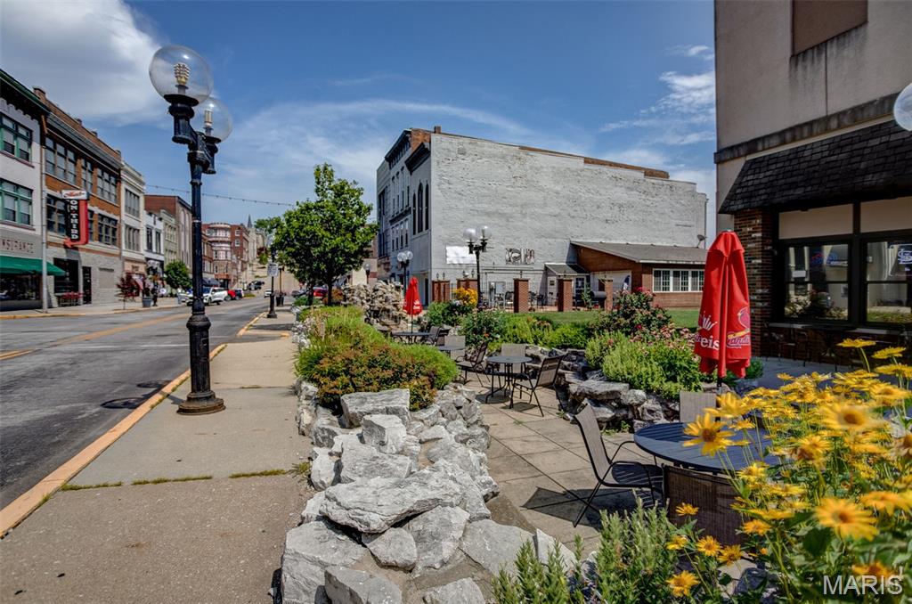 Godfrey & Gilmans Add - Commercial Sale