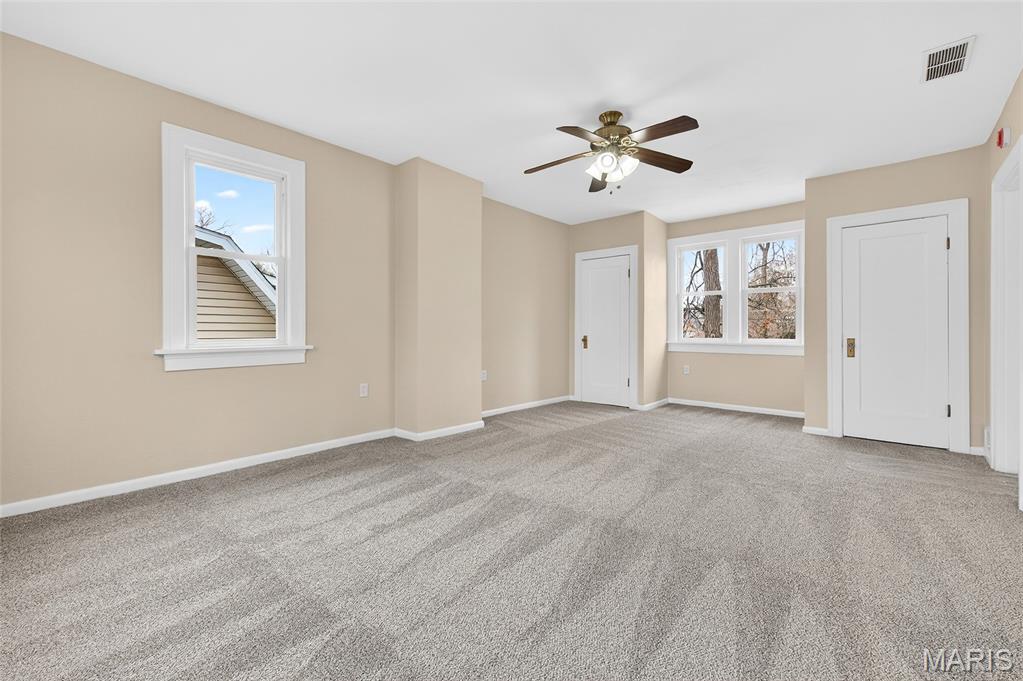 Mc Kinzie Place - Residential