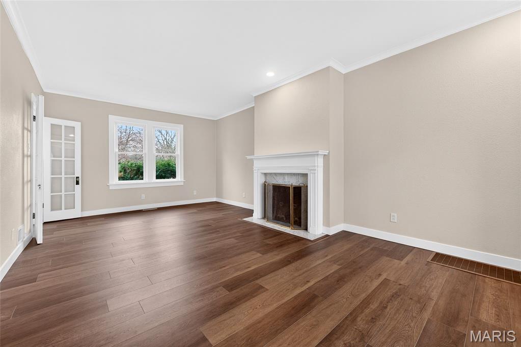 Mc Kinzie Place - Residential