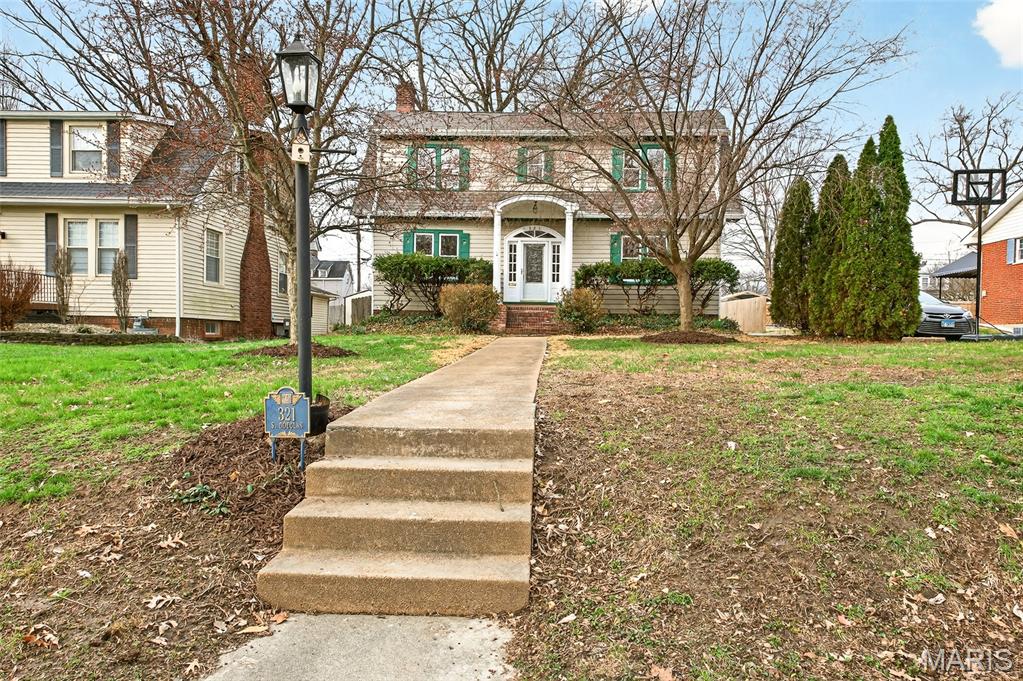 Mc Kinzie Place - Residential