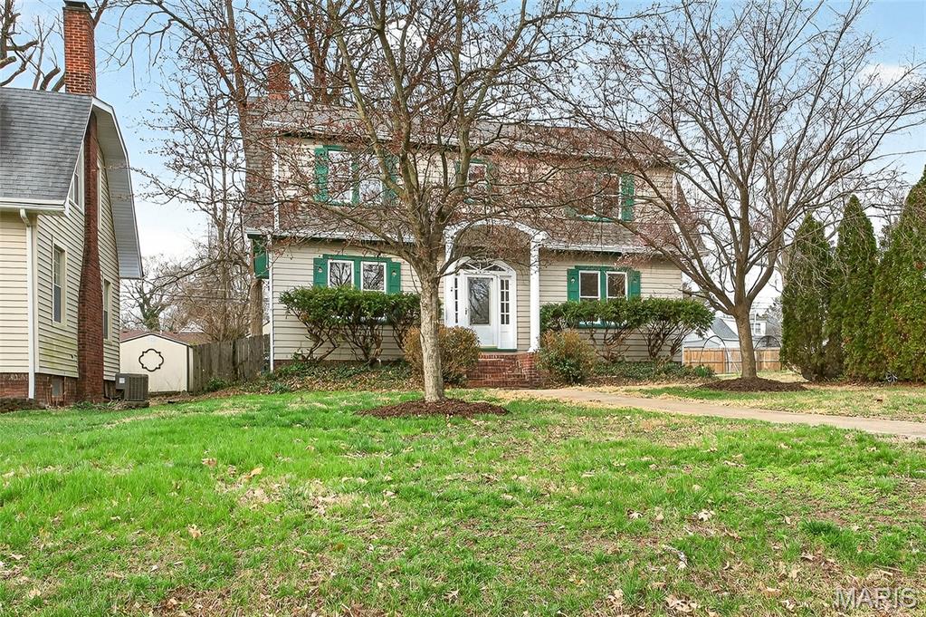 Mc Kinzie Place - Residential