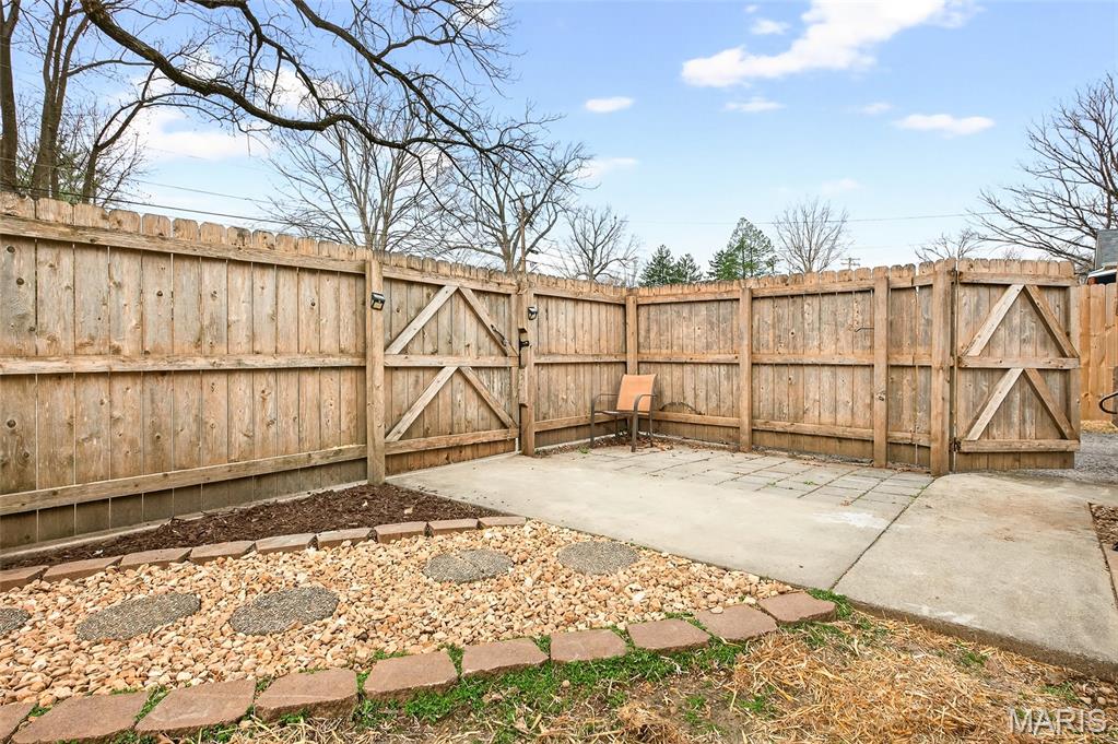 Mc Kinzie Place - Residential