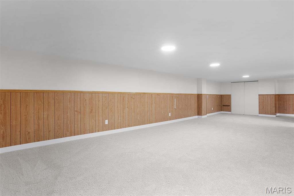 Woodcliff Manor - Residential