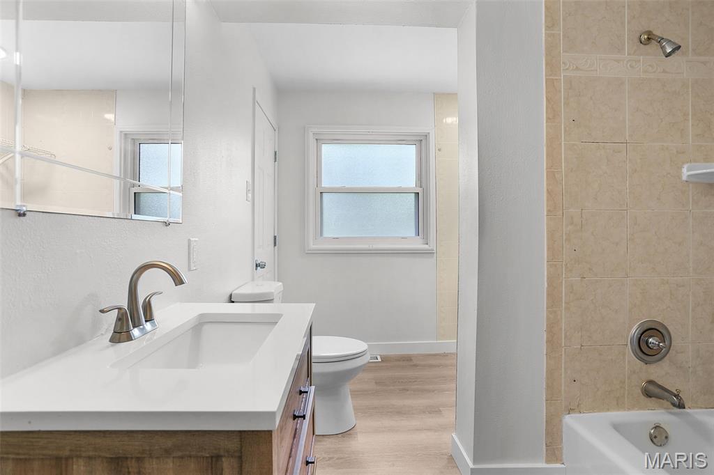 Woodcliff Manor - Residential