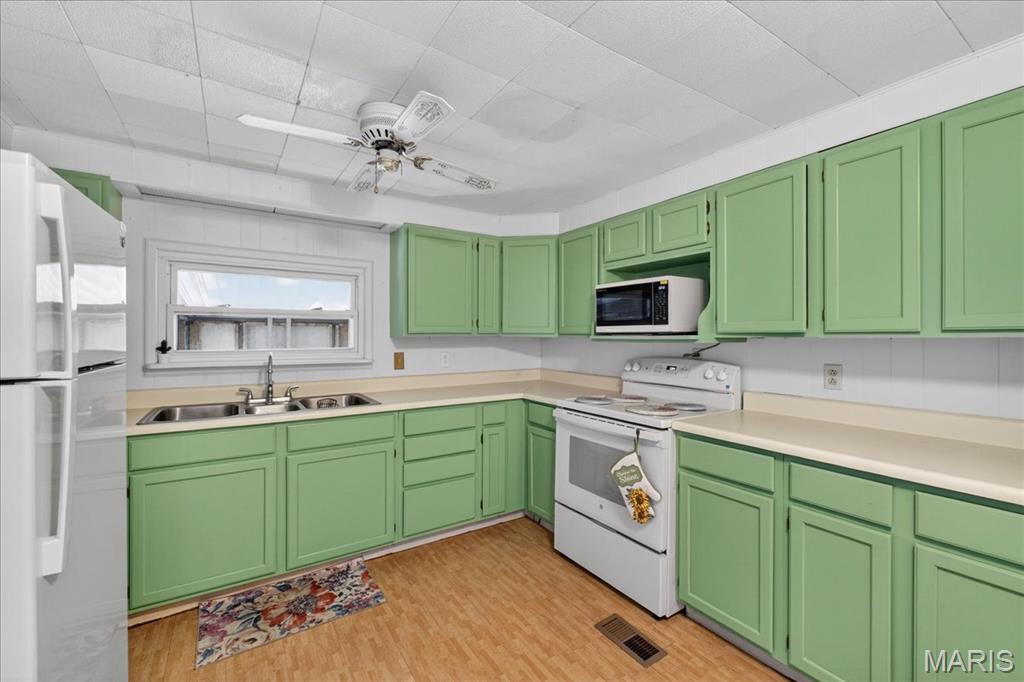 Meadow Brook Village - Residential
