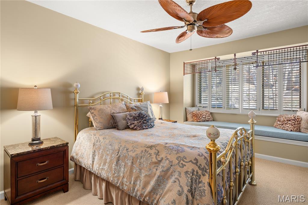 Lake Pointe Condo - Residential