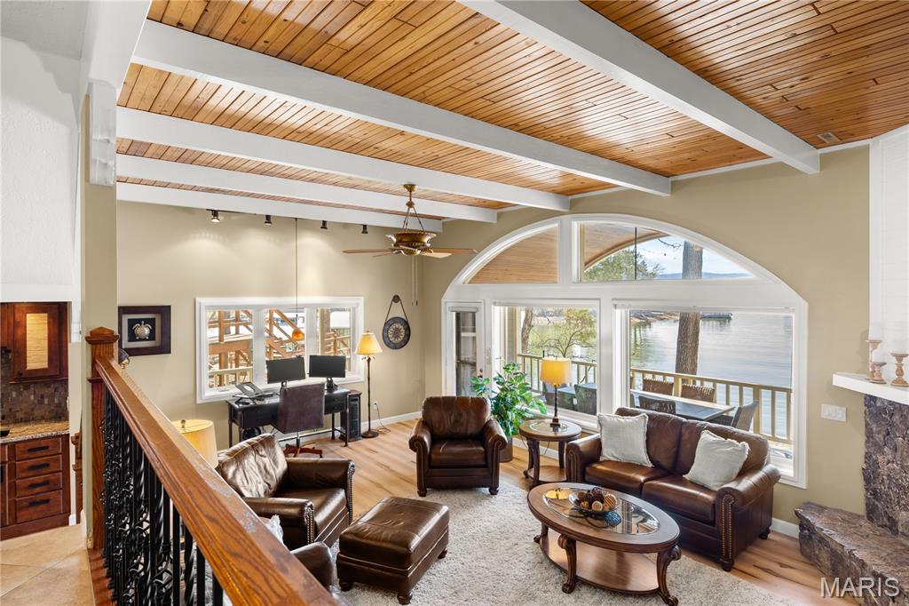 Lake Pointe Condo - Residential