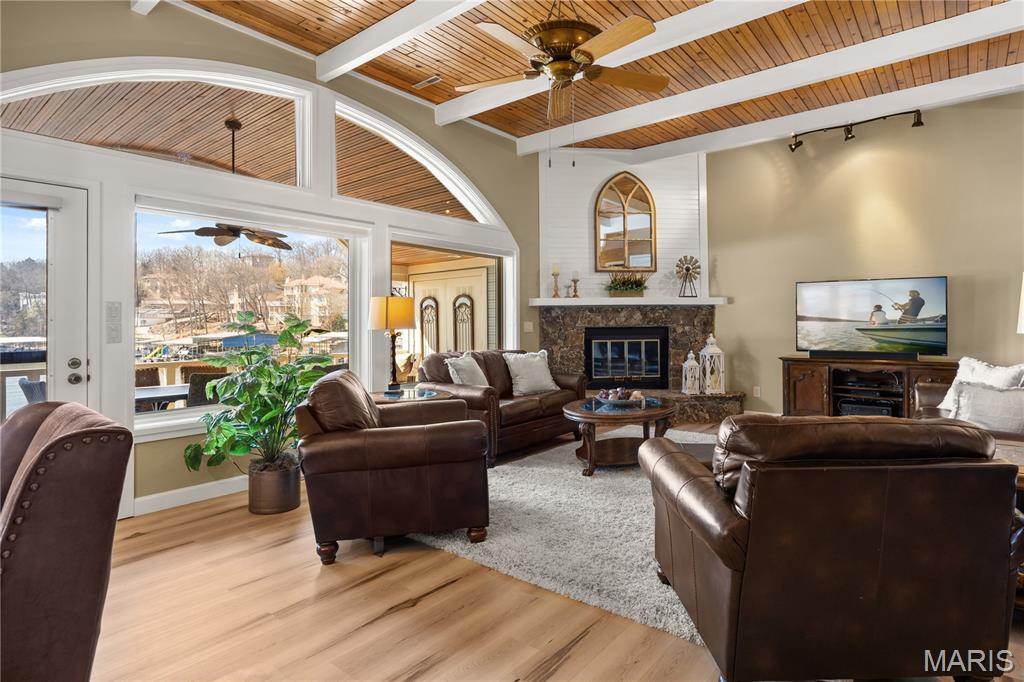 Lake Pointe Condo - Residential
