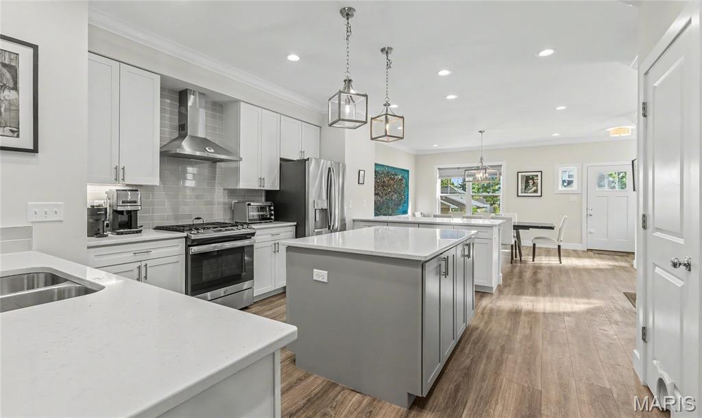 Heights Town Homes On Dale Ave The - Residential