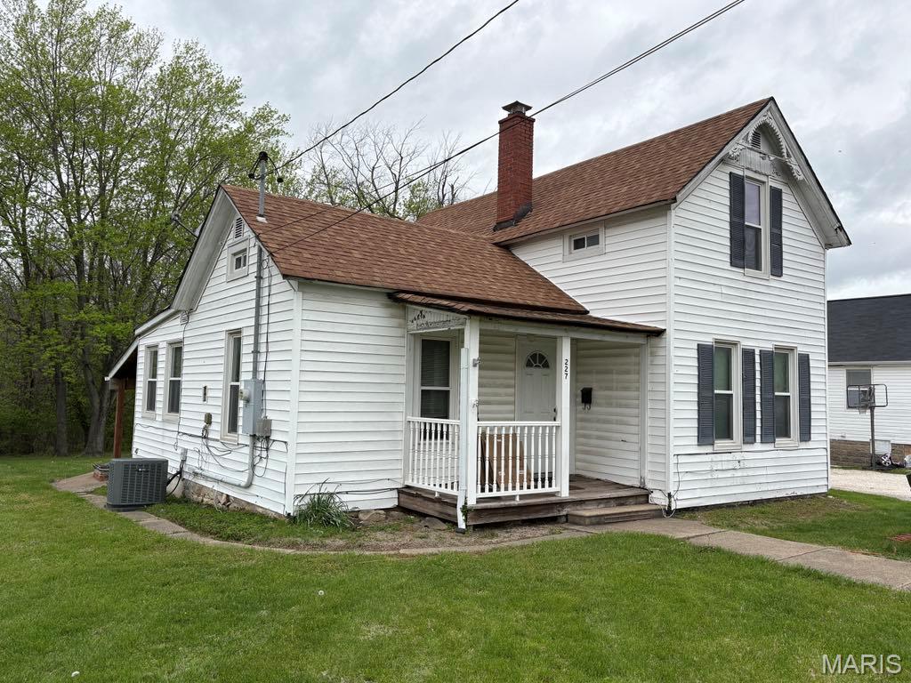 Space, updates, and room to make it your own, this 1.5-story home in Warrenton offers a solid opportunity with everyday convenience.

With 1,130 square feet, the layout is flexible and ready for your personal touch. Refurbished hardwood floors, generously sized rooms, and multiple living areas give you options to live comfortably now while updating over time. Major improvements including the roof, windows, and HVAC system provide a strong starting point.

The kitchen offers plenty of cabinet space and room to gather, while the main-level layout supports easy daily living. Outside, you’ll find a covered front porch, a large yard, and additional structures including a detached shed and covered parking area, giving you space for storage, projects, or hobbies.

Located with quick access to town and main roadways, this property blends practicality with potential in a way that is getting harder to find.
