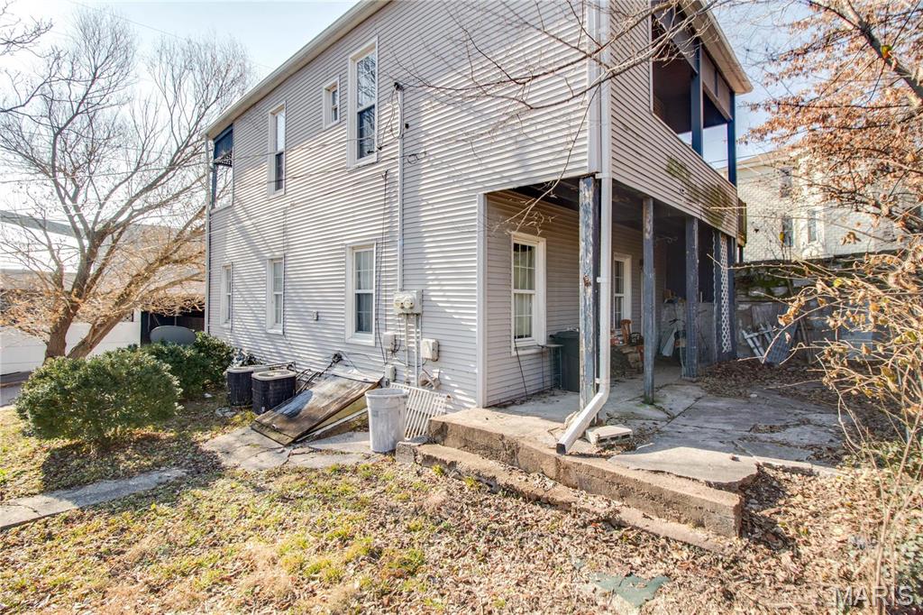 Not in a subdivision - Residential Income