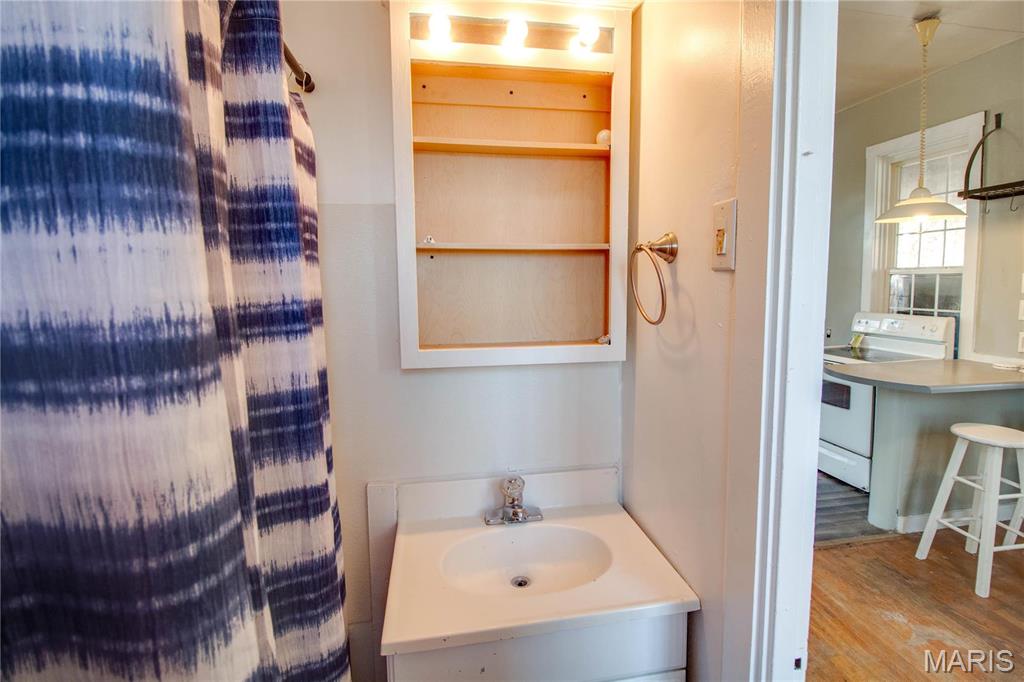 Not in a subdivision - Residential Income
