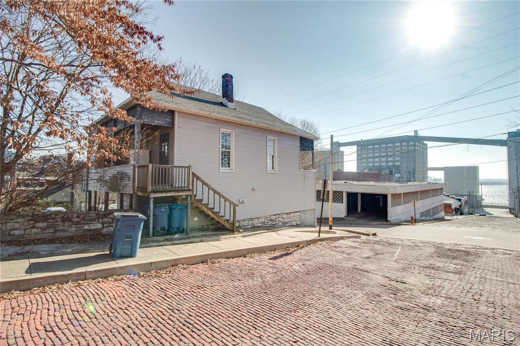 Not in a subdivision - Residential Income