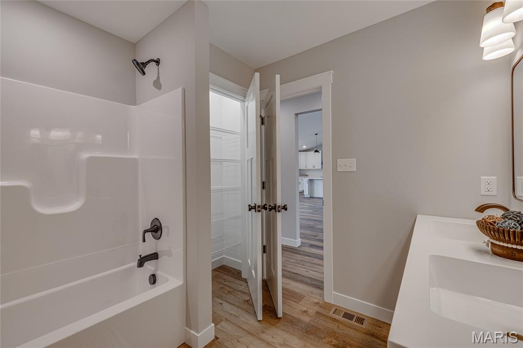 Estates/Falling Timbers Ph 1 - Residential