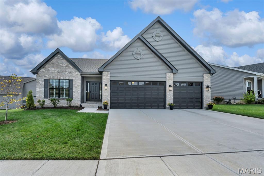 Ask Manager about the summers end sales event going on until Sept 7th. Qualified buyers may receive $10,000 toward design options (when spending $60,000+ on upgrades; excludes flooring, lighting, and lot premiums). This TO BE BUILT Columbia offers over 1,500 square feet of thoughtfully designed living space, the Columbia offers a perfect balance of comfort and style, all on one level. Its flexible floor plan provides room to live, entertain, and relax with ease. Columbia Meadows offers thoughtfully designed detached ranch-style homes range from approximately 1,583 to 2,593 square feet and offer flexible floor plans, optional finished lower levels, and 2–3 car garage configurations (per plan). Elevated craftsmanship and attention to detail are reflected throughout with curated interior selections and well-designed living spaces.Enjoy the privacy of a fully detached residence within a professionally maintained community that provides lawn and landscape maintenance. Select homesites may also include a free 8-ft walkout basement.Conveniently located near I-70 with easy access to shopping, dining, and daily amenities. Builder incentives subject to change. Contact sales manager for details. Photos displayed on listings are of other completed homes. This Columbia TBB - features a 3rd bedroom and bath in lower level