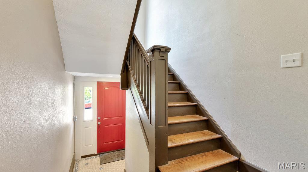 Russell Place Add - Residential Lease