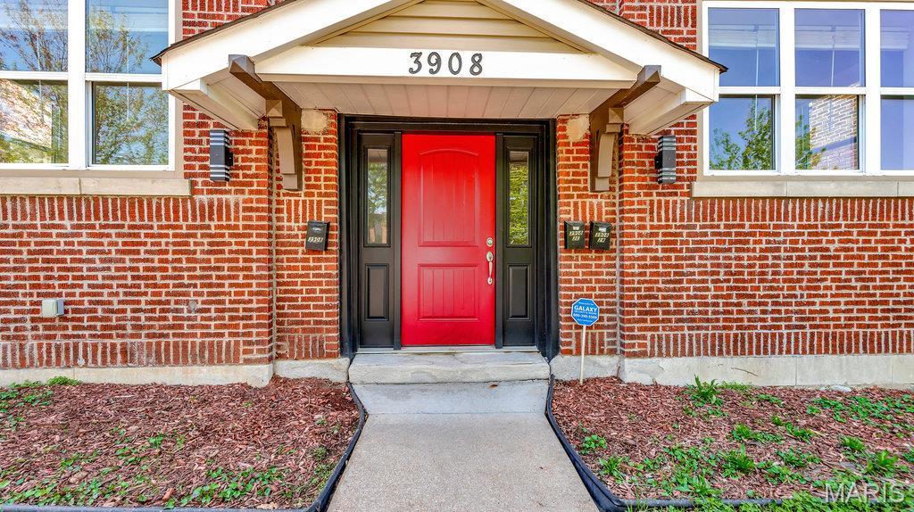 Russell Place Add - Residential Lease