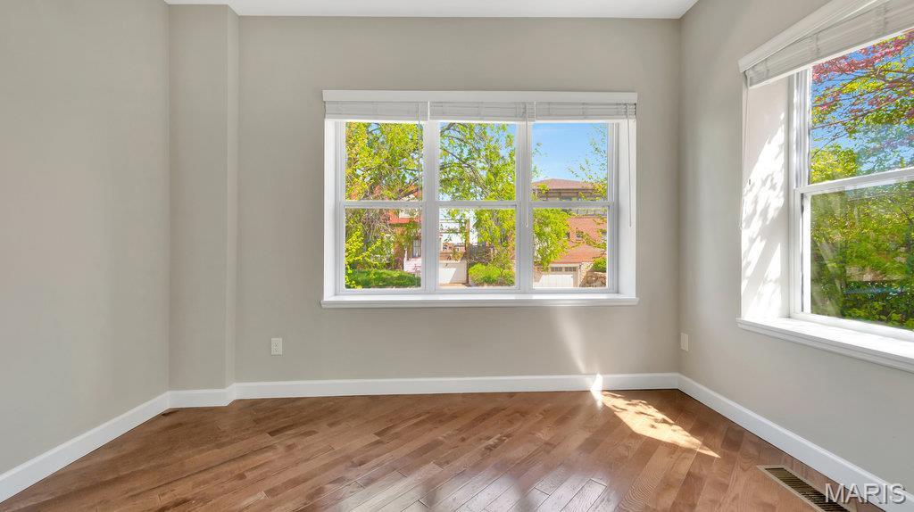 Russell Place Add - Residential Lease