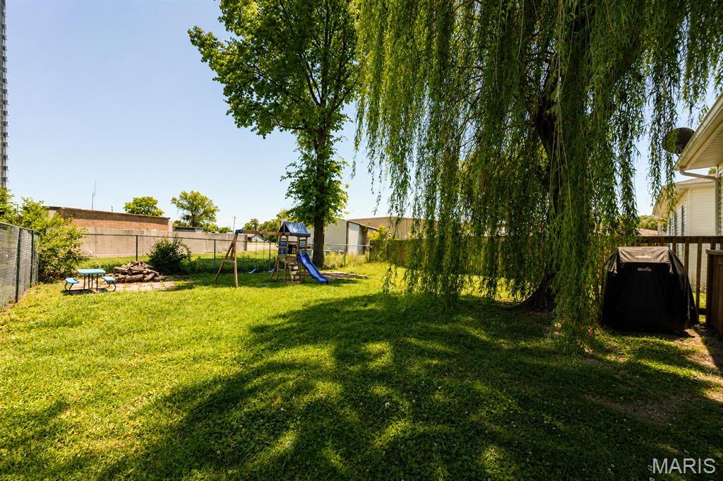 Pontoon Place - Residential