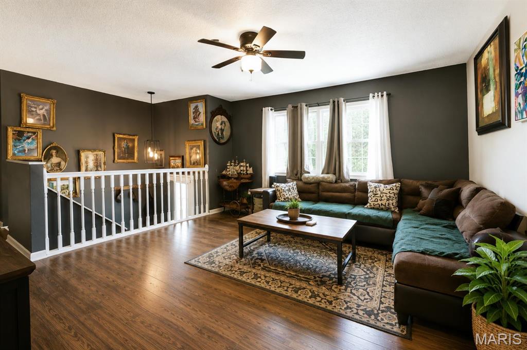 Pontoon Place - Residential