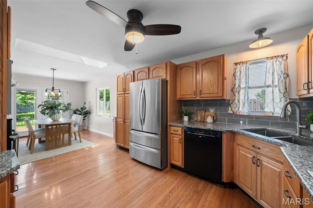Meadow Pkwy - Residential