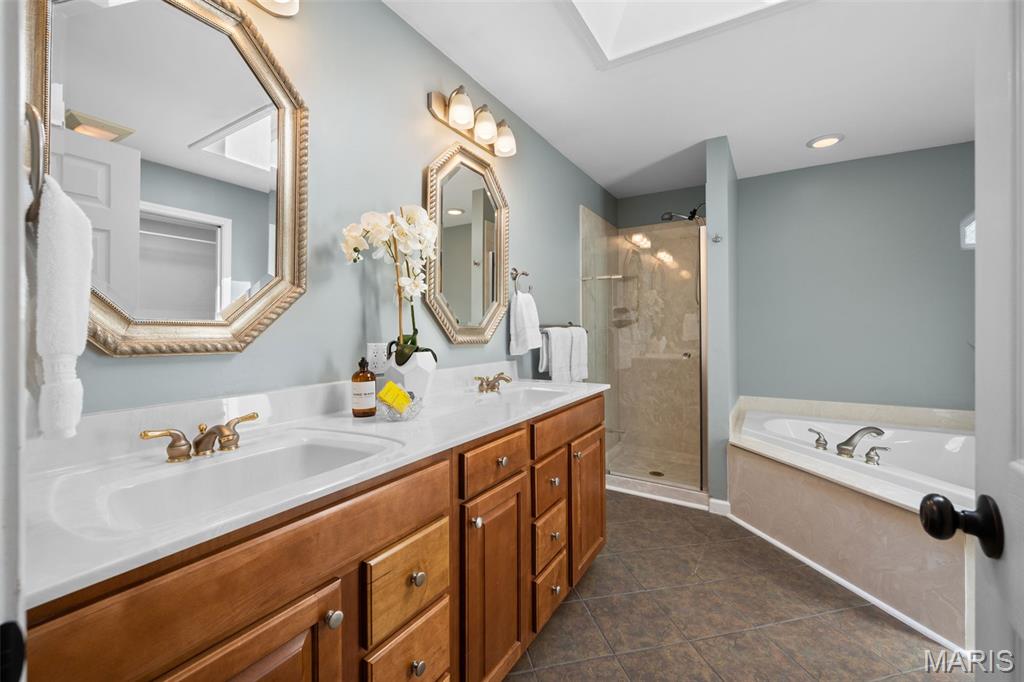 Meadow Pkwy - Residential
