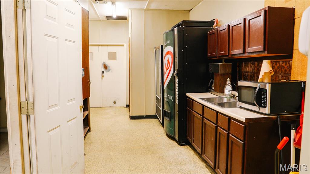 Wood River Cty & Tif - Commercial Sale