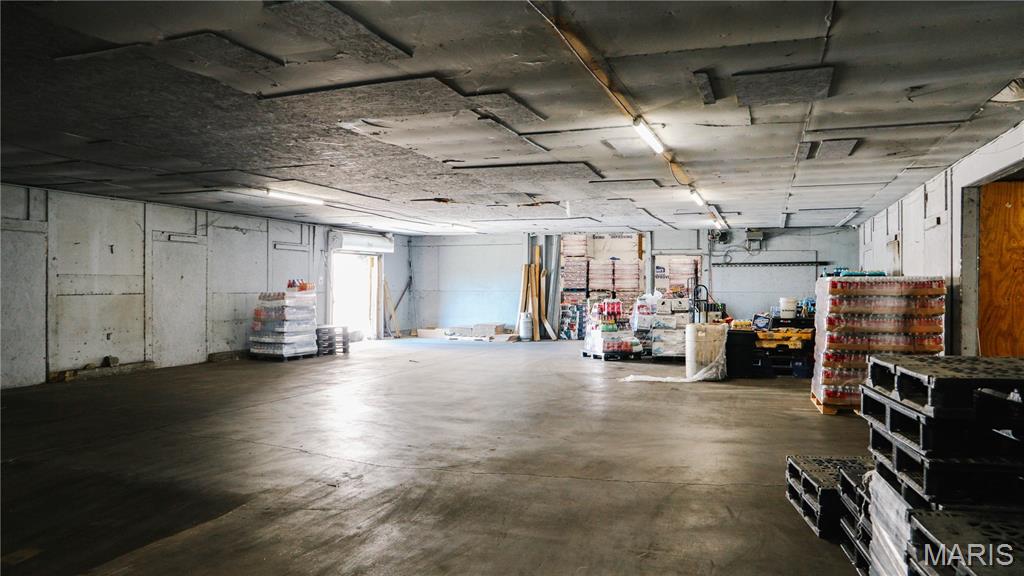 Wood River Cty & Tif - Commercial Sale