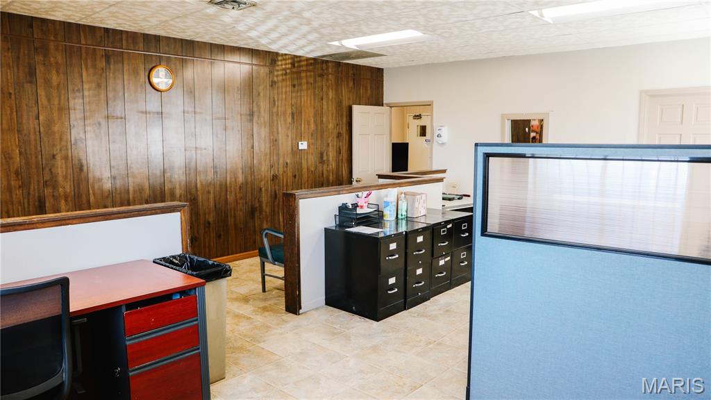 Wood River Cty & Tif - Commercial Sale
