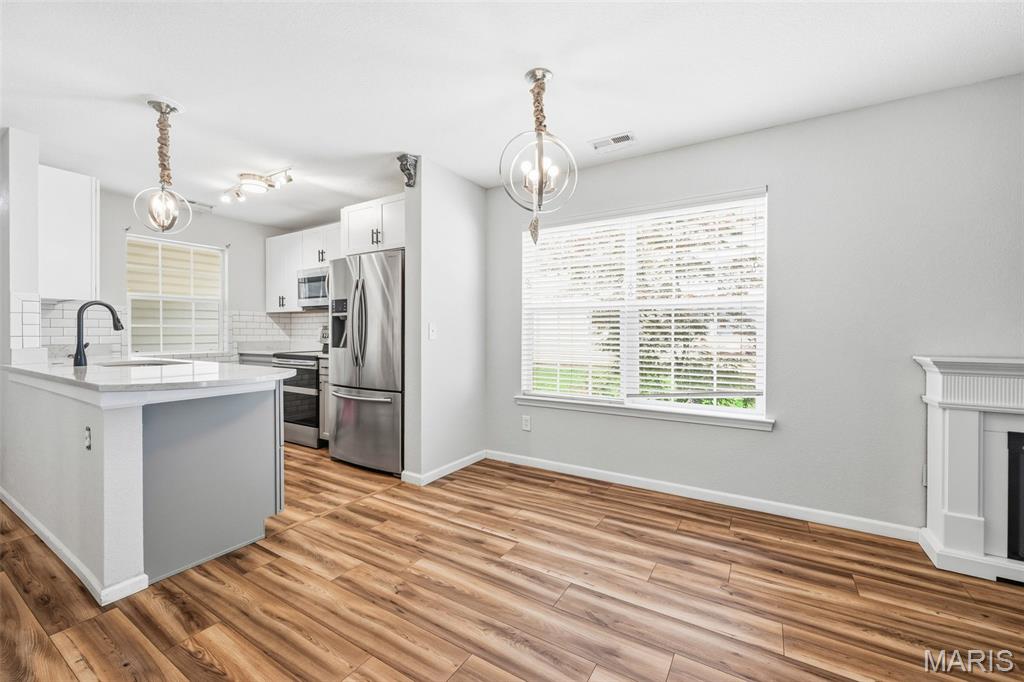 Woodside Crk Town Homes 04 - Residential
