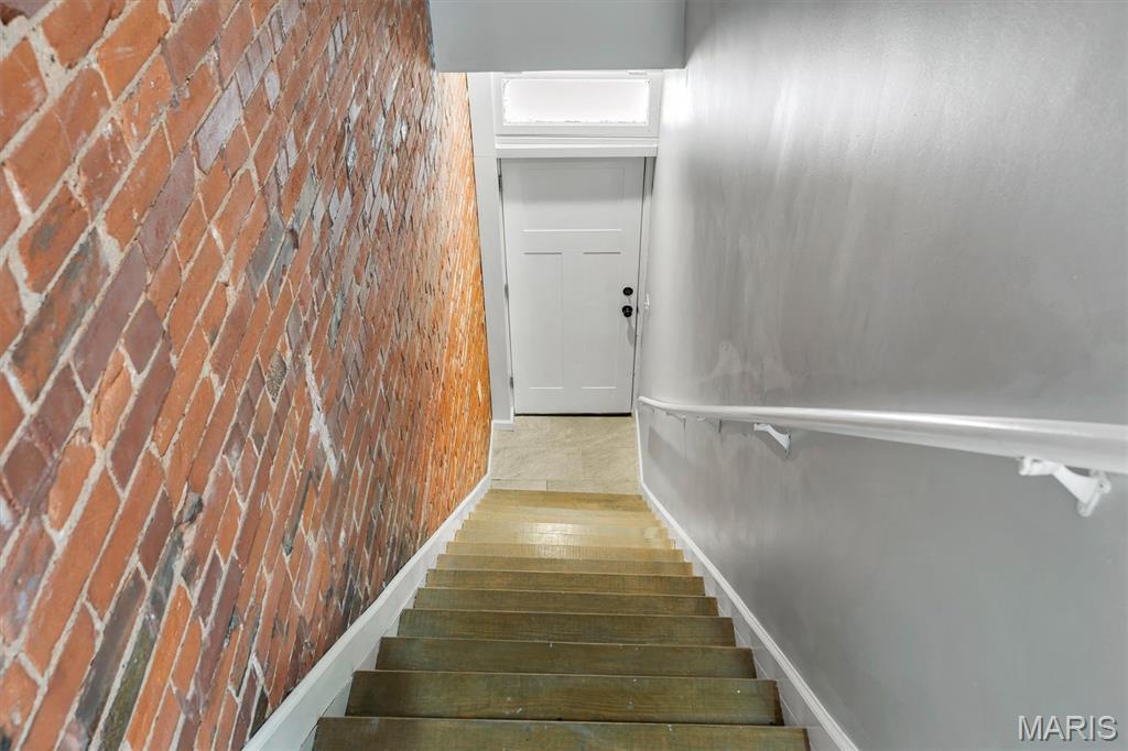 St Louis Commons Add - Residential Income