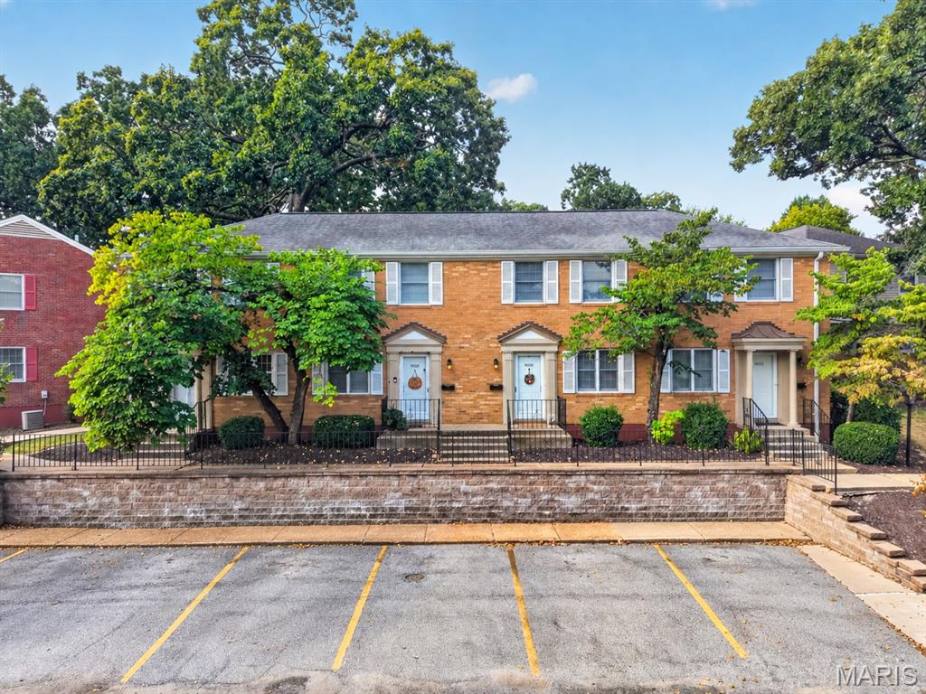 Brentwood Forest Condo Ph Two - Residential