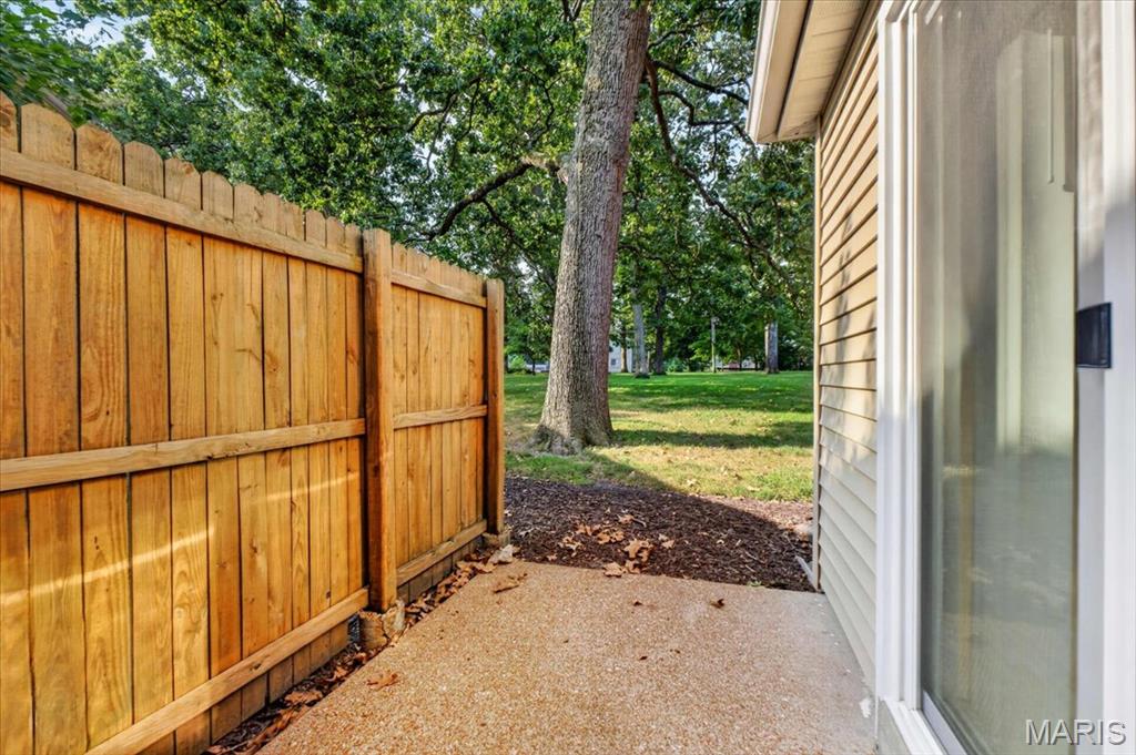 Brentwood Forest Condo Ph Two - Residential