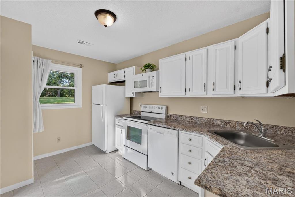 Brentwood Forest Condo Ph Two - Residential