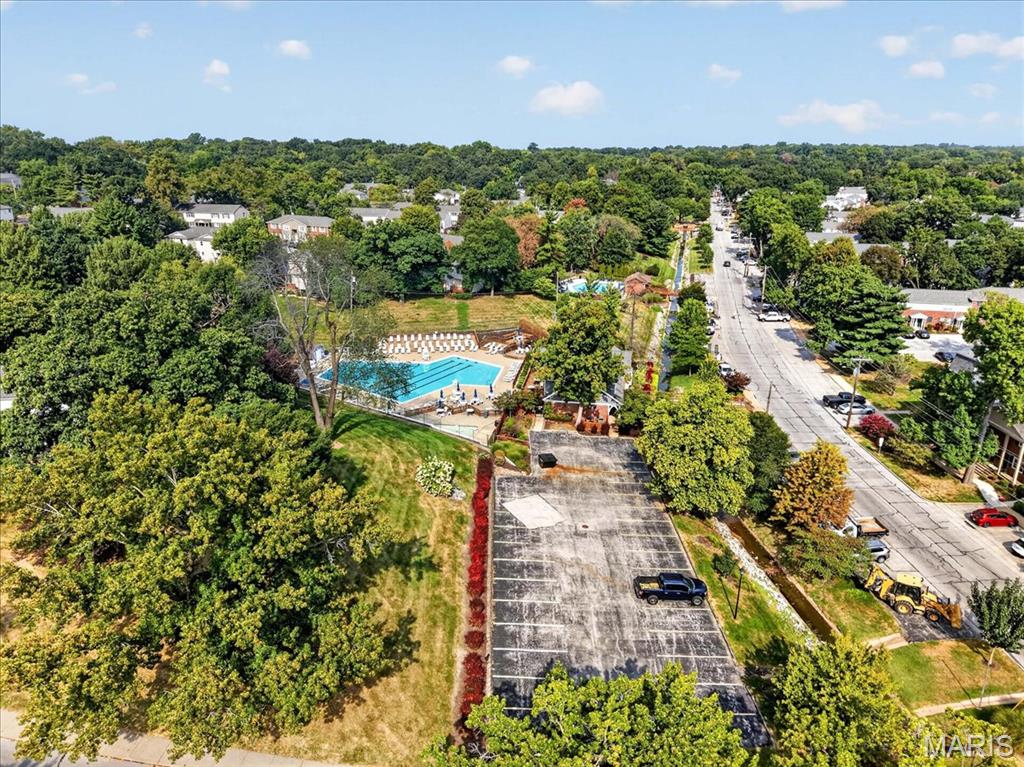Brentwood Forest Condo Ph Two - Residential