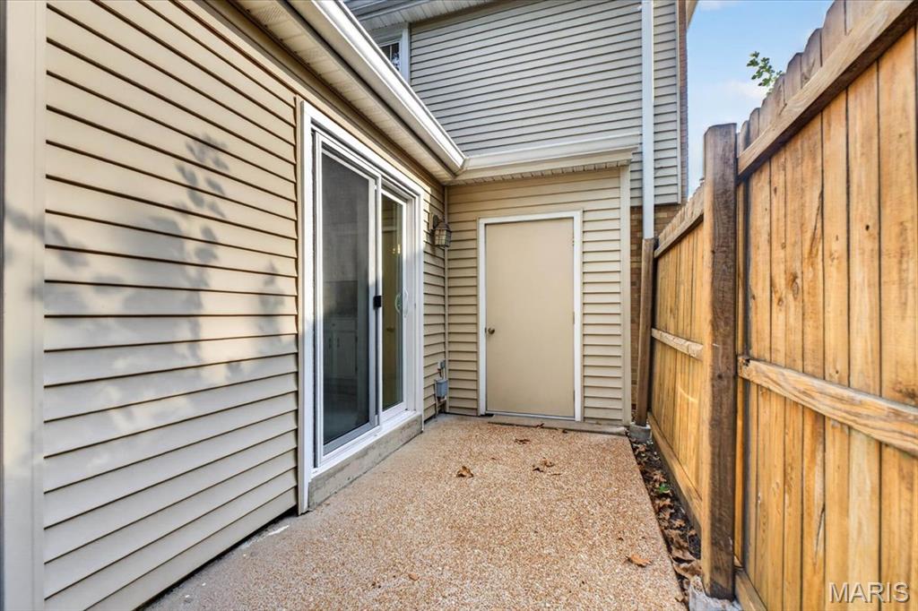 Brentwood Forest Condo Ph Two - Residential