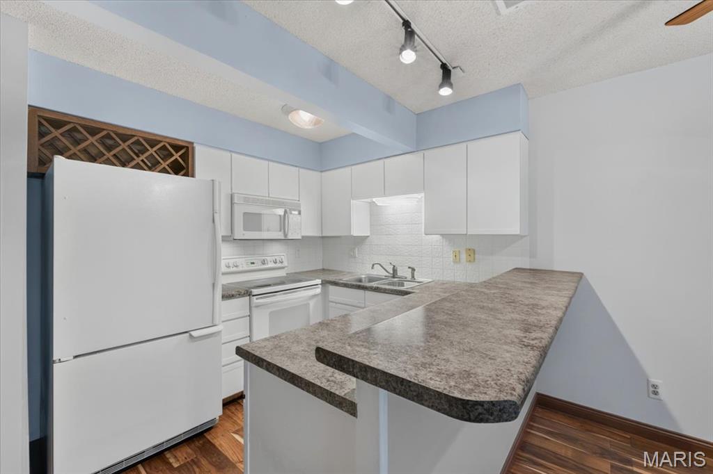 Prospect Village Condo First - Residential