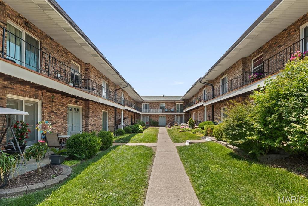 Colonial Woods Condo - Residential