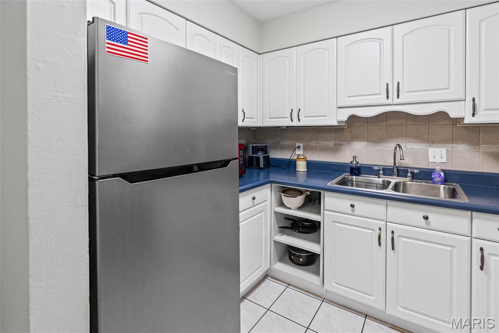 Colonial Woods Condo - Residential