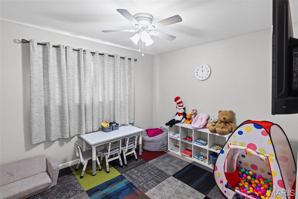 Colonial Woods Condo - Residential