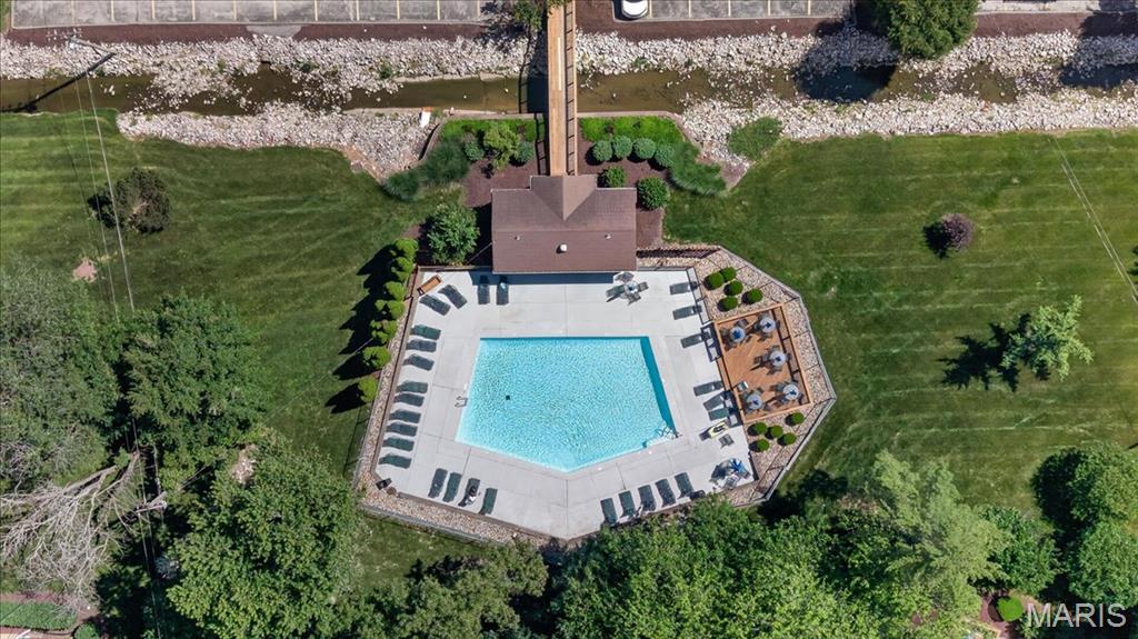 Brentwood Forest Condo Ph Eight - Residential