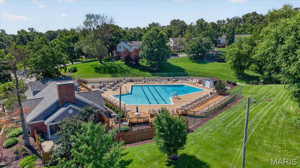 Brentwood Forest Condo Ph Eight - Residential