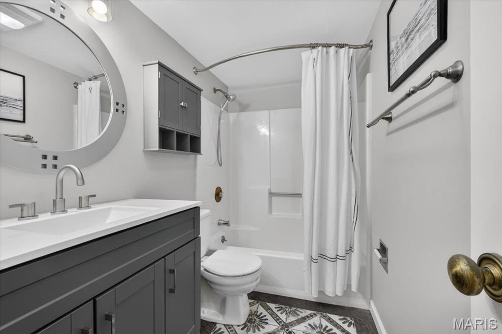 Brentwood Forest Condo Ph Eight - Residential