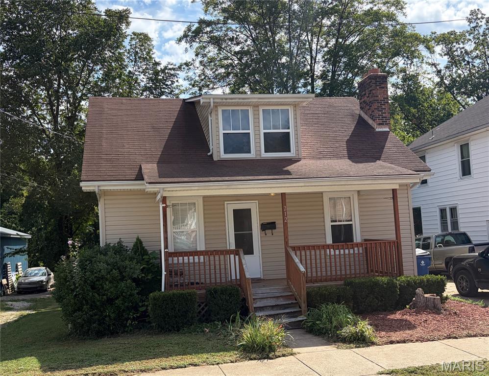 Welcome to your next home! Great opportunity to enjoy this 3 bed 1 bath home within walking distance of schools, parks, and all that downtown Union has to offer! Create your own backyard oasis in the middle of town. Home features a wonderful wood burning fireplace, other original woodwork, and many updates throughout.  Property is coming soon with no showings until 9/8/26