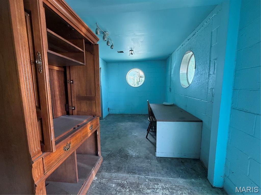 N/A - Commercial Sale